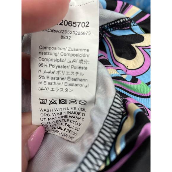 Shein reflective allover print flare leg pants & flutter sleeve crop top medium - Picture 11 of 12